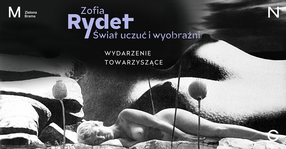 baner promujący wydarzenie towarzyszące; zdjęcie kolaż; naga kobieta leżąca wśród makówek
