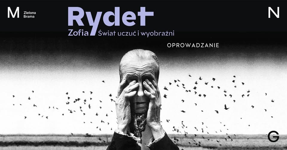 baner oprowadzania na tle zdjęcia; kobieta z dłońmi zasłaniająca oczy